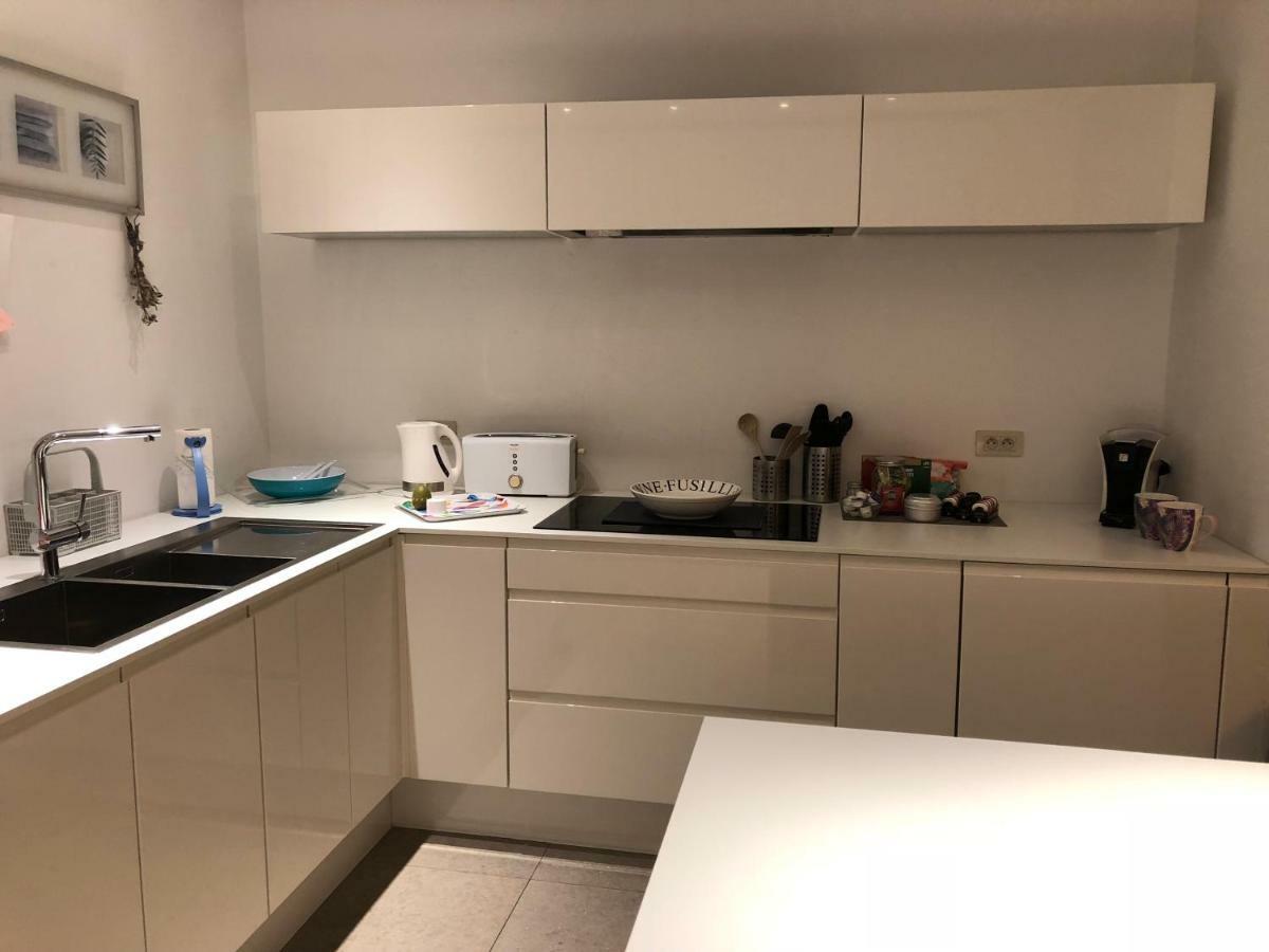 Home Bruges Cosy Comfort Modern Couple Privacy Walking Distance City Center Kitchen Terrace Garden Екстериор снимка